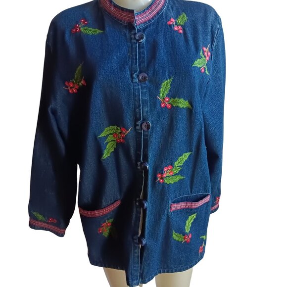 Women's Petite Medium PM Embroidered Denim Jacket Christmas Appleseeds Cottage - Picture 1 of 7